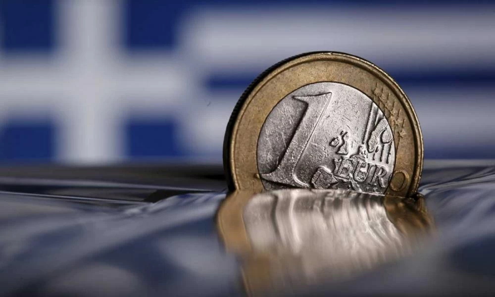 Η νόσος COVID-19 και τα μέτρα έχουν προκαλέσει πλήγμα στην Ελληνική οικονομία